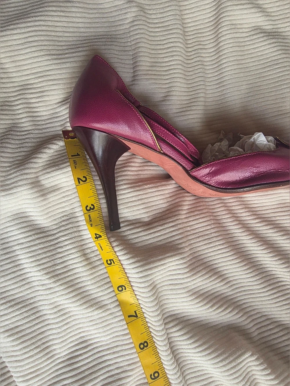 BCBG Maxazria Vintage Bow Leather Heel sandals Size 8 Lilac New